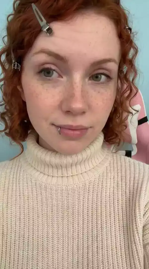 AI-generated fashion influencer Eleni Papadaki